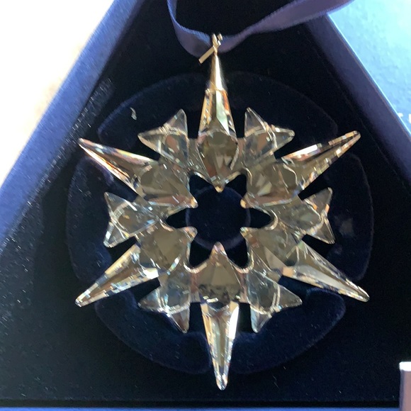 Swarovski 2007 large Christmas Ornament - Picture 2 of 7